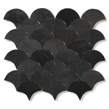 Carrelage Zellige Marocain Noir Carbone Ecaille petit 7,8x9,8 cm